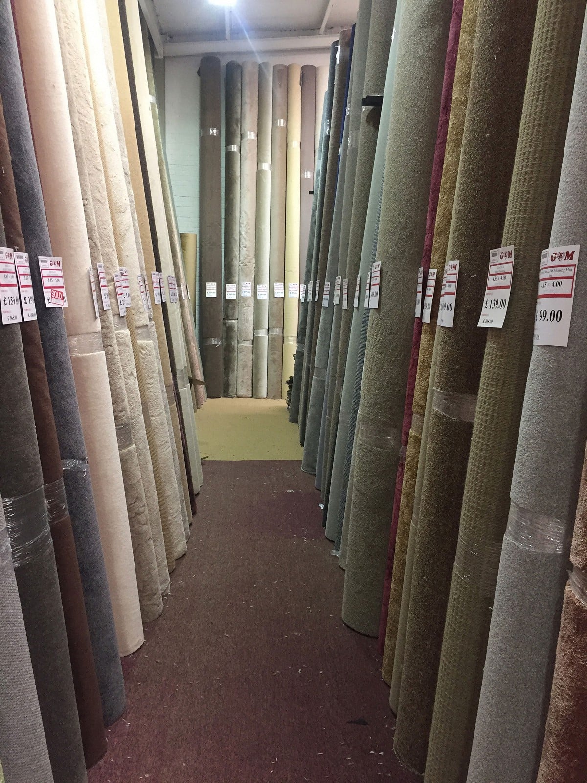 Thousands of Roll Ends Gem Carpets & Beds